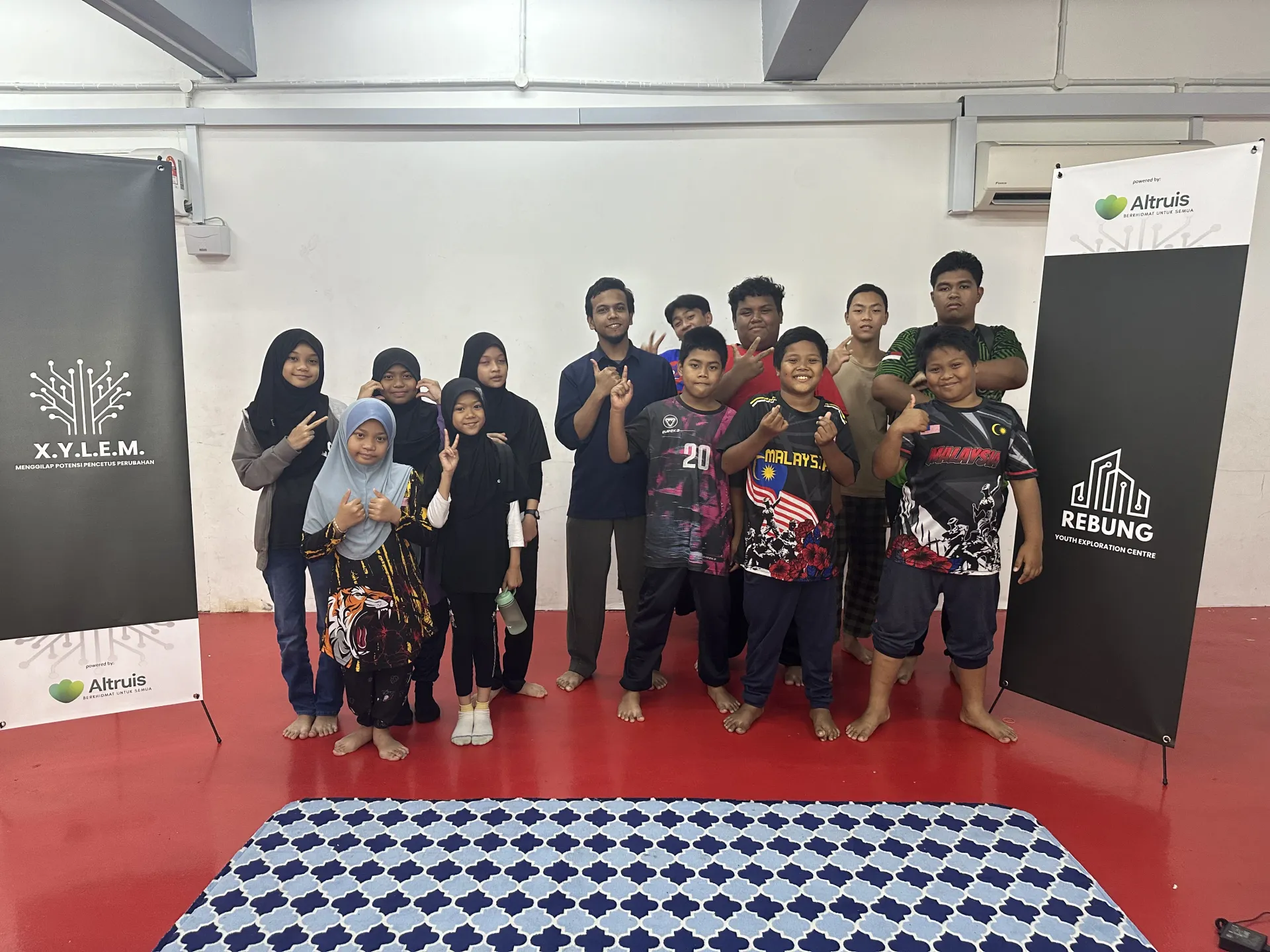 Sukarelawan Altruis di lapangan